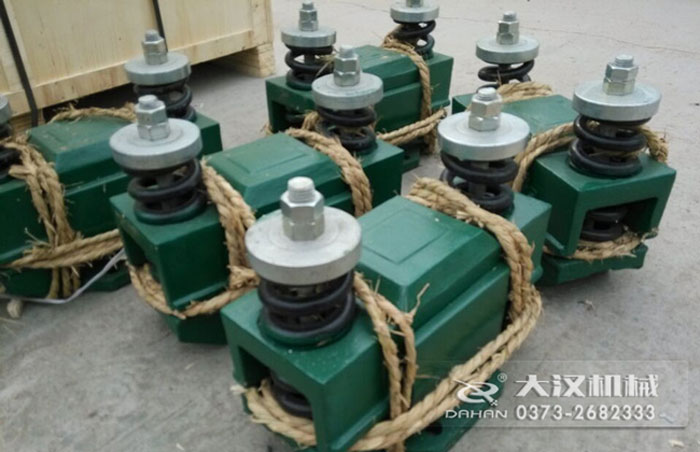 CZ電磁倉(cāng)壁振動(dòng)器