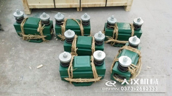 CZ電磁倉(cāng)壁振動(dòng)器